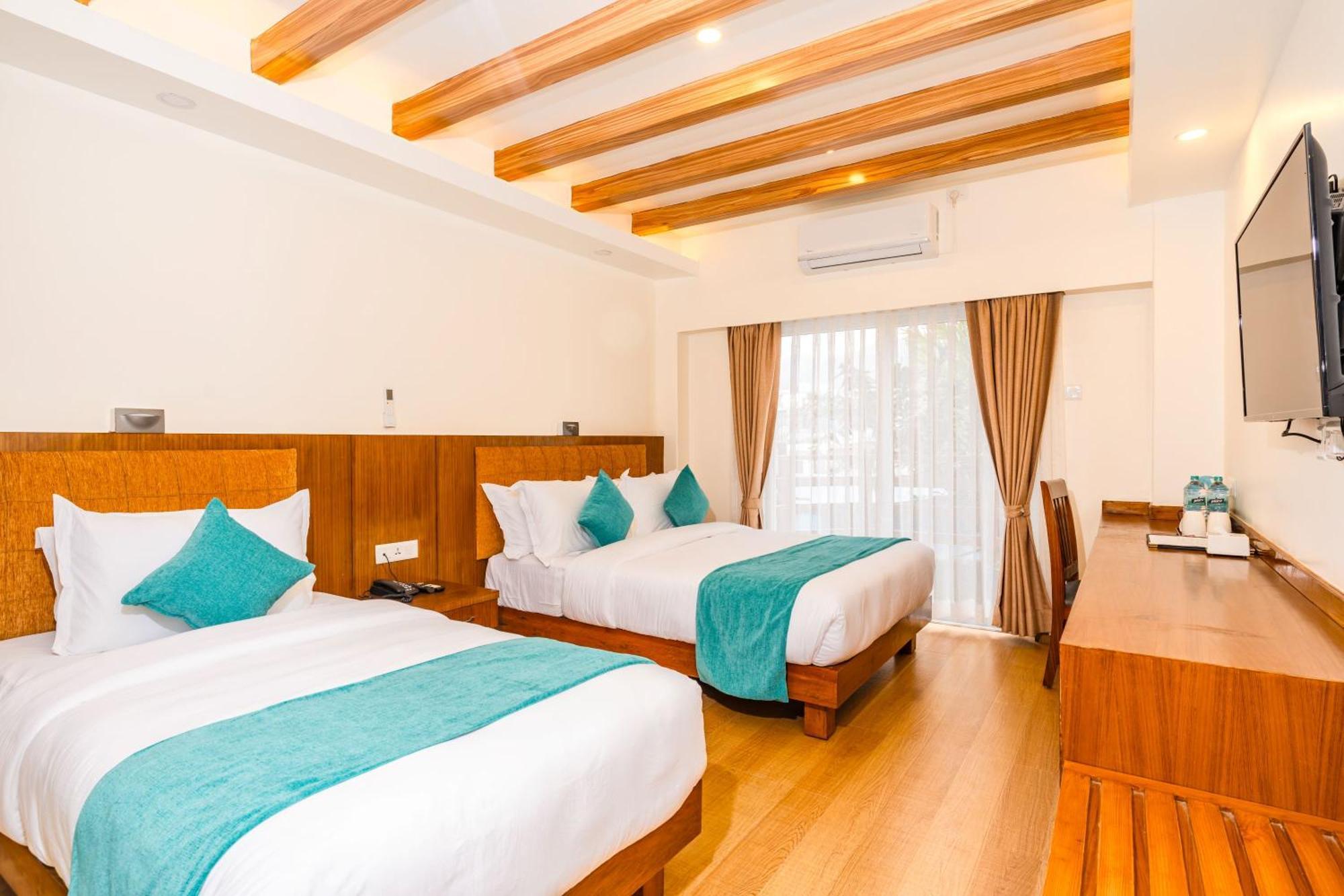Pokhara Alpine And Springs Exterior foto