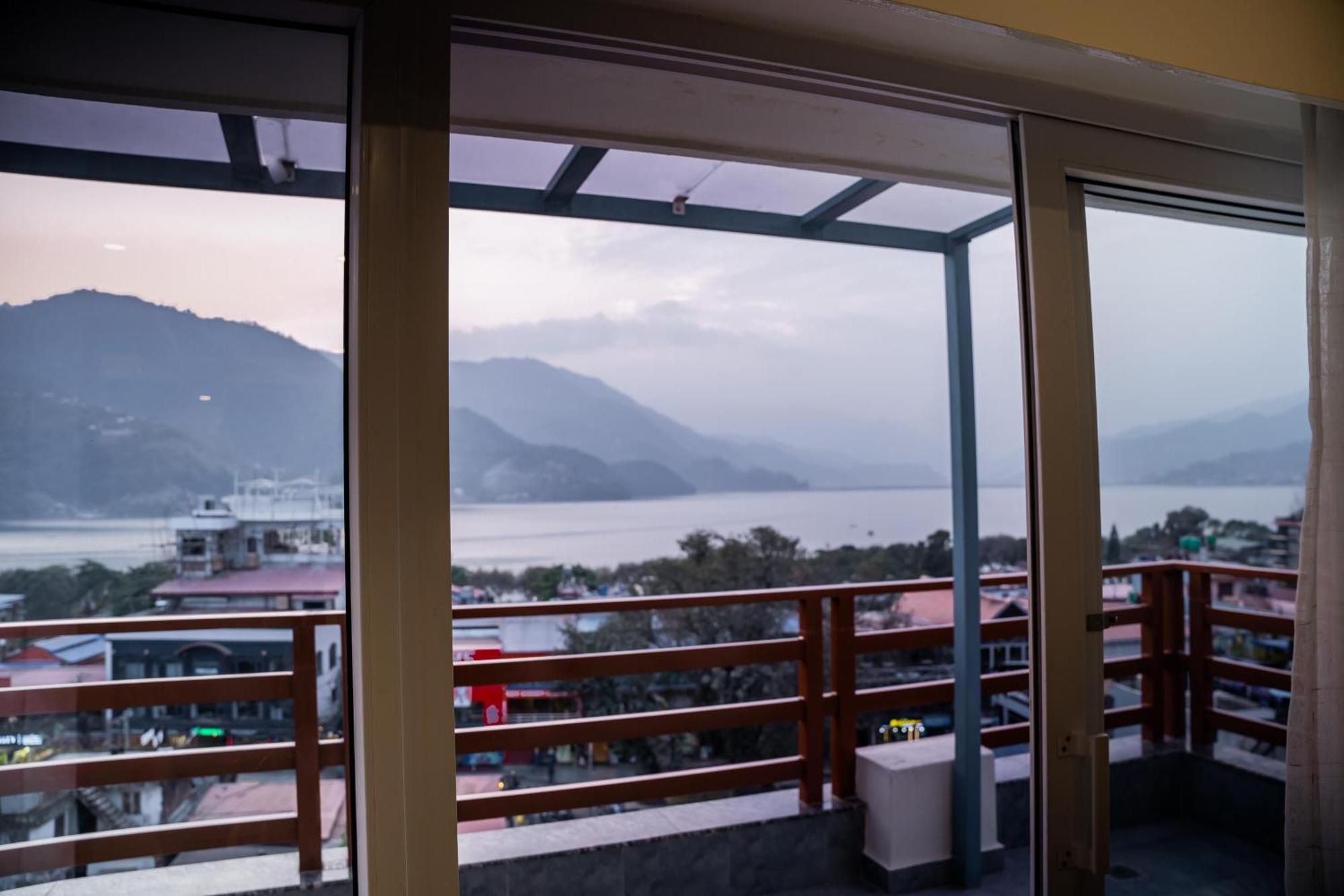 Pokhara Alpine And Springs Exterior foto