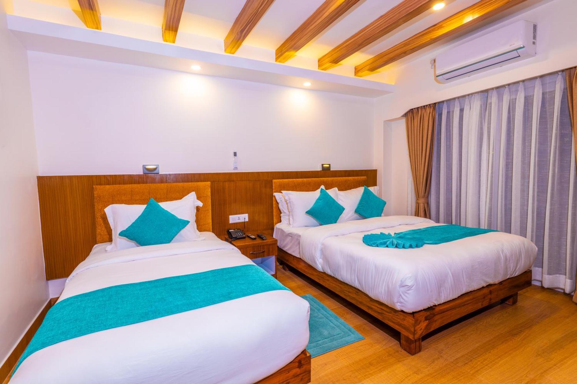 Pokhara Alpine And Springs Exterior foto
